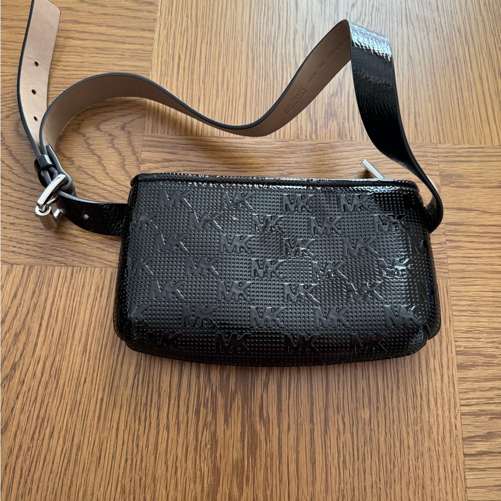 Michael Kors Black Embossed bum bag